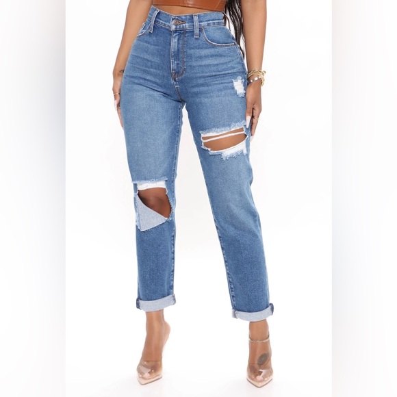 Fashion Nova hometown cutie destroyed mom jeans plus size - Picture 2 of 9